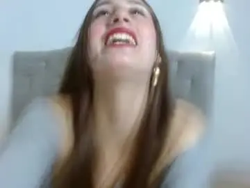 Lunaembercs  live sex cam