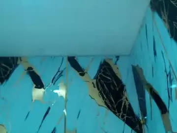 Lunaembercs  live sex cam