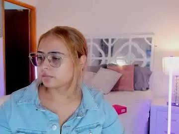 Mikaelastonne  live sex cam