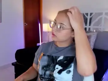 Mikaelastonne  live sex cam