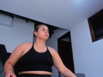 Mikaelastonne  live sex cam