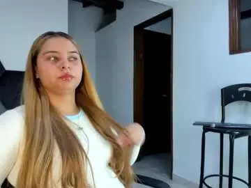 Mikaelastonne  live sex cam