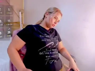 Mikaelastonne  live sex cam