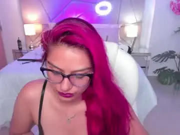 Raven_reyes7  live sex cam