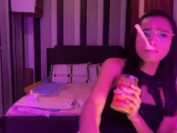 Asian_love4u  live sex cam
