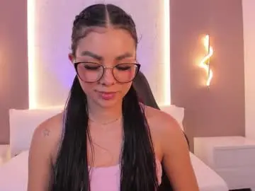 Emily_tolson  live sex cam