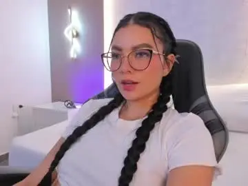 Emily_tolson  live sex cam