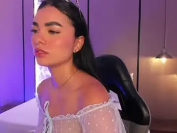 Emily_tolson  live sex cam