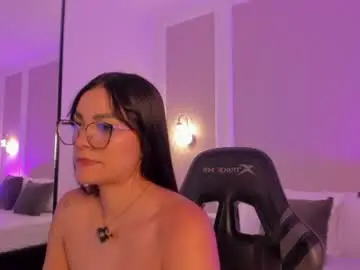Emily_tolson  live sex cam