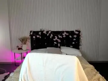 Evelyn_mist  live sex cam