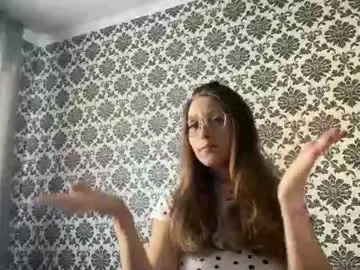 Lunafeather  live sex cam