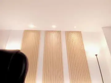 Naiah_blue  live sex cam