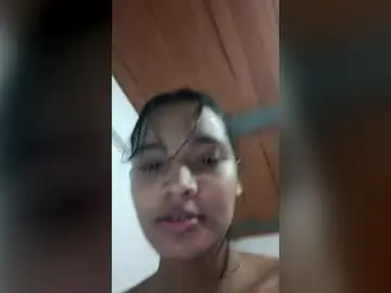 Vienahcarter  live sex cam