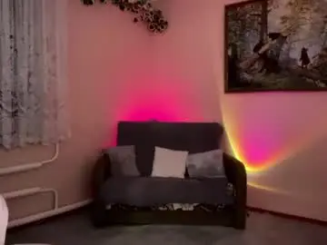 Alyonacuttie  live sex cam
