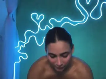 Ashlyrouxx  live sex cam