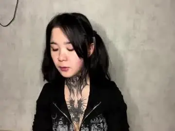 Freyablow  live sex cam