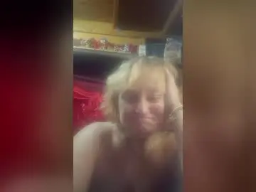 Laurakruczynski147  live sex cam
