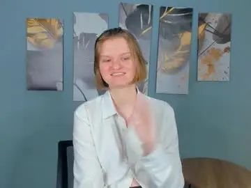 Lilianslow  live sex cam