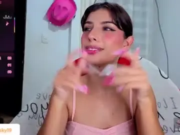 Ninasky19  live sex cam