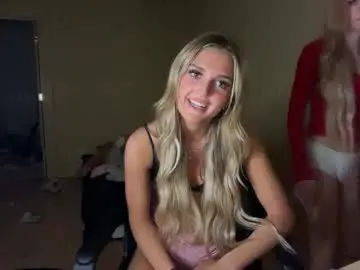 Alyssastonee  live sex cam