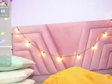 Daddys_little_princesss  live sex cam