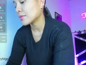 Harmony_bigbreasts  live sex cam