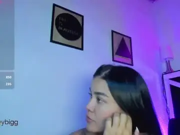 Harmony_bigbreasts  live sex cam