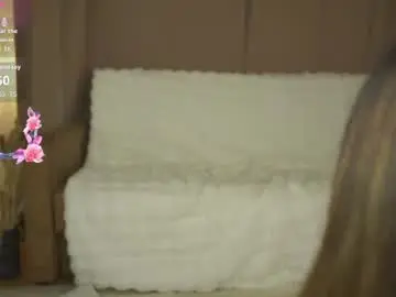 Holayoula  live sex cam
