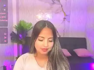 Juanita_tay  live sex cam