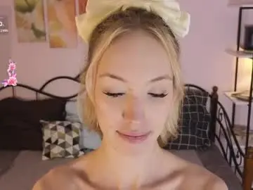 Karoline__whitee  live sex cam