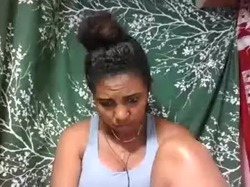 Leatianaa  live sex cam