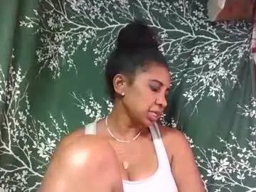 Leatianaa  live sex cam