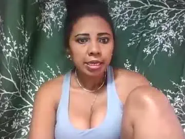Leatianaa  live sex cam
