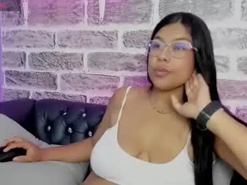 Lili_skye  live sex cam