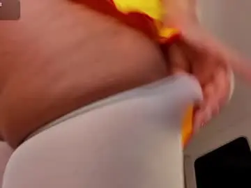 Mia_18v  live sex cam