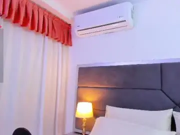 Mia_poppy  live sex cam