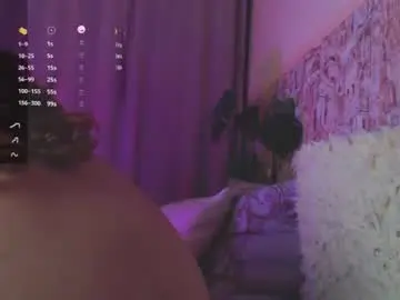 Onehotbigass  live sex cam