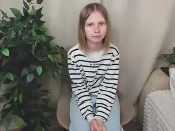 Ozellmazzariello  live sex cam