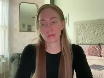 Sarahgiroux86  live sex cam
