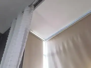 Serenexxmilf  live sex cam