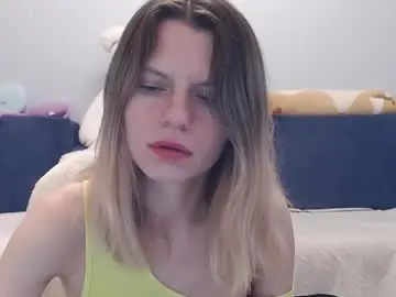 Shy_moony  live sex cam