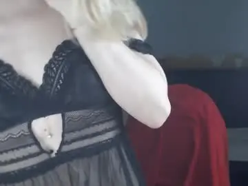 Shy_moony  live sex cam