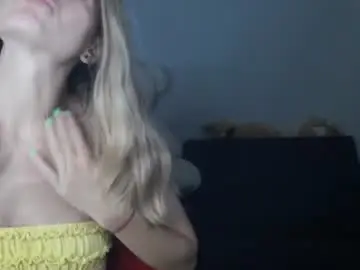 Shy_moony  live sex cam
