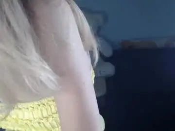 Shy_moony  live sex cam