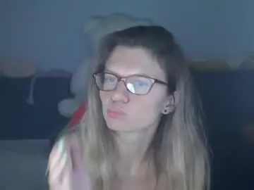 Shy_moony  live sex cam