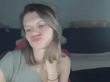 Shy_moony  live sex cam