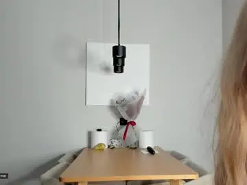 Soft_katy  live sex cam