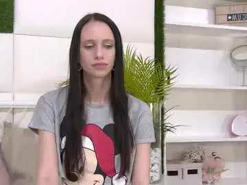 Taraharriss  live sex cam