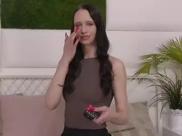 Taraharriss  live sex cam