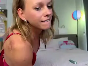 Vickynova  live sex cam